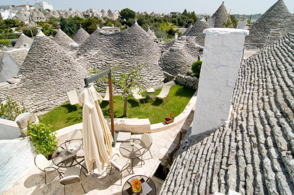 Tipico Suite Альберобелло Экстерьер фото