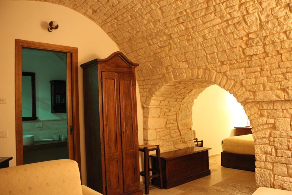 Tipico Suite Альберобелло Экстерьер фото